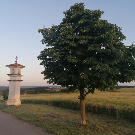 Вилла Chaloupka U Montyho Vavrinec  Экстерьер фото